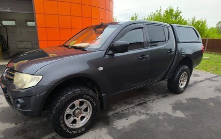 Mitsubishi L200 IV рестайлинг, 2011 год, 1 350 000 рублей, 6 фотография