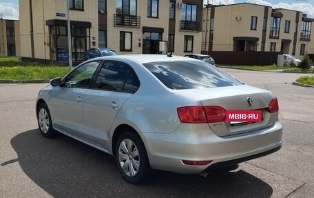 Volkswagen Jetta VI, 2012 год, 1 150 000 рублей, 2 фотография