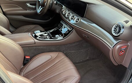 Mercedes-Benz CLS, 2020 год, 5 650 000 рублей, 10 фотография