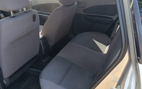 Nissan Wingroad III, 2002 год, 385 000 рублей, 6 фотография
