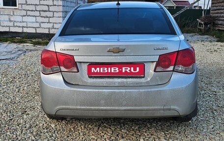 Chevrolet Cruze II, 2010 год, 720 000 рублей, 2 фотография