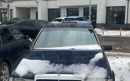 Mercedes-Benz W124, 1991 год, 250 000 рублей, 3 фотография
