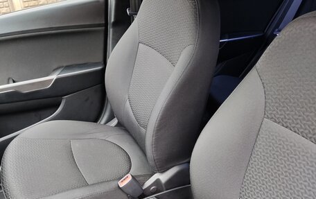 KIA Rio III рестайлинг, 2013 год, 1 060 000 рублей, 10 фотография