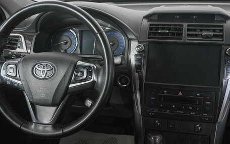 Toyota Camry, 2017 год, 2 249 000 рублей, 13 фотография