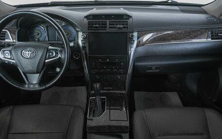 Toyota Camry, 2017 год, 2 249 000 рублей, 14 фотография