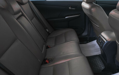 Toyota Camry, 2017 год, 2 249 000 рублей, 11 фотография