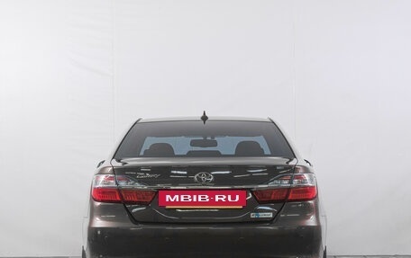 Toyota Camry, 2017 год, 2 249 000 рублей, 6 фотография