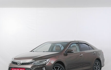 Toyota Camry, 2017 год, 2 249 000 рублей, 4 фотография