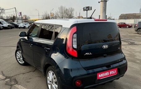KIA Soul II рестайлинг, 2017 год, 1 400 000 рублей, 4 фотография