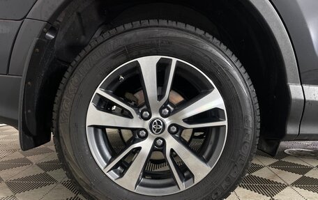 Toyota RAV4, 2018 год, 2 442 000 рублей, 9 фотография