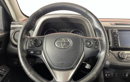 Toyota RAV4, 2018 год, 2 442 000 рублей, 14 фотография
