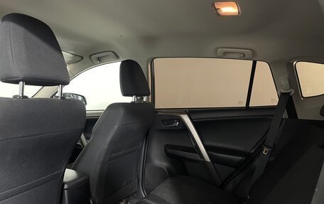 Toyota RAV4, 2018 год, 2 442 000 рублей, 24 фотография
