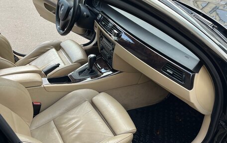 BMW 3 серия, 2006 год, 810 000 рублей, 16 фотография