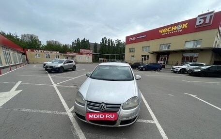 Volkswagen Jetta VI, 2008 год, 630 000 рублей, 2 фотография