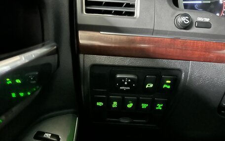 Toyota Land Cruiser 200, 2015 год, 4 100 000 рублей, 8 фотография