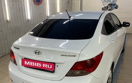 Hyundai Solaris II рестайлинг, 2011 год, 680 000 рублей, 2 фотография