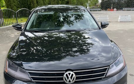 Volkswagen Jetta VI, 2017 год, 1 070 000 рублей, 2 фотография