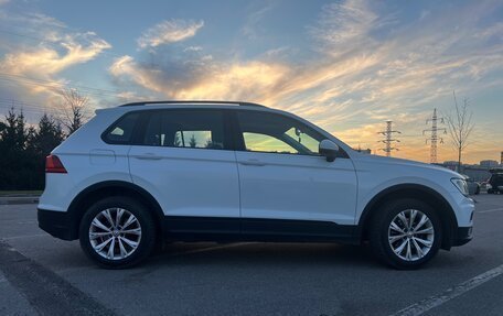Volkswagen Tiguan II, 2018 год, 1 700 000 рублей, 4 фотография