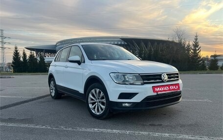 Volkswagen Tiguan II, 2018 год, 1 700 000 рублей, 2 фотография