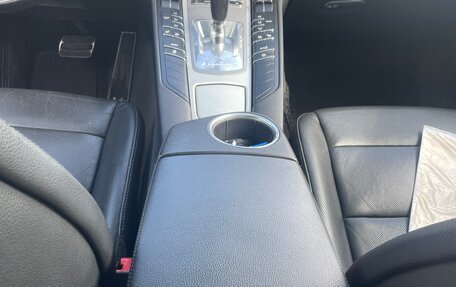 Porsche Panamera II рестайлинг, 2010 год, 2 250 000 рублей, 7 фотография