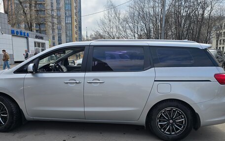 KIA Carnival III, 2019 год, 2 950 000 рублей, 14 фотография