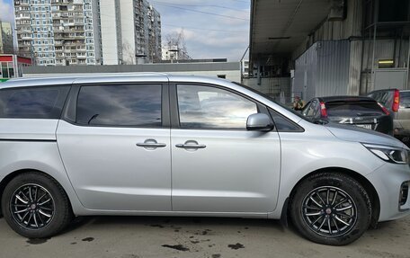 KIA Carnival III, 2019 год, 2 950 000 рублей, 11 фотография