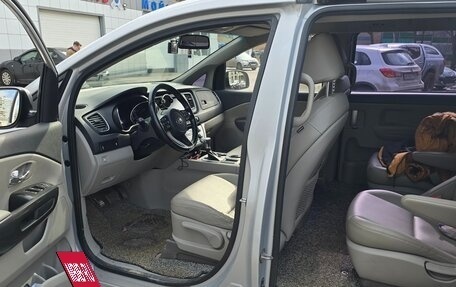 KIA Carnival III, 2019 год, 2 950 000 рублей, 3 фотография