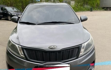KIA Rio III рестайлинг, 2013 год, 930 000 рублей, 2 фотография