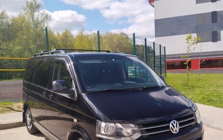 Volkswagen Multivan T5, 2015 год, 2 860 000 рублей, 2 фотография