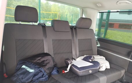 Volkswagen Multivan T5, 2015 год, 2 860 000 рублей, 18 фотография