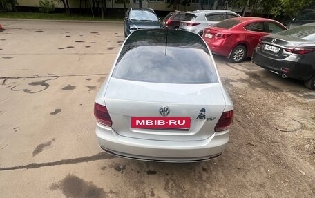 Volkswagen Polo VI (EU Market), 2016 год, 1 000 000 рублей, 31 фотография