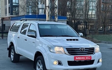 Toyota Hilux VII, 2013 год, 1 960 000 рублей, 1 фотография