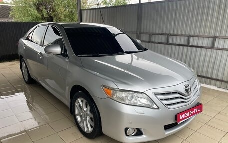 Toyota Camry, 2010 год, 1 350 000 рублей, 1 фотография