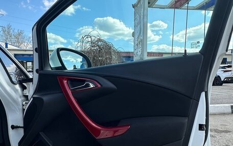 Opel Astra J, 2012 год, 620 000 рублей, 5 фотография