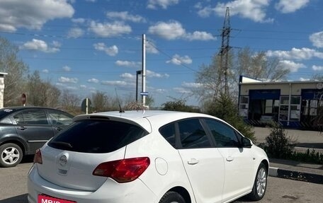 Opel Astra J, 2012 год, 620 000 рублей, 4 фотография