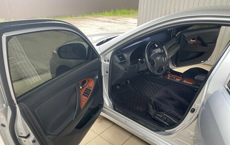 Toyota Camry, 2010 год, 1 350 000 рублей, 7 фотография