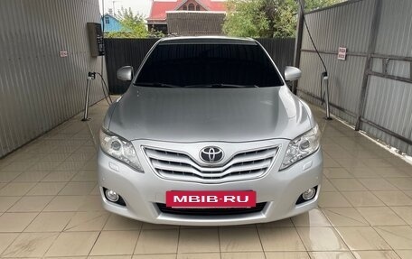 Toyota Camry, 2010 год, 1 350 000 рублей, 2 фотография