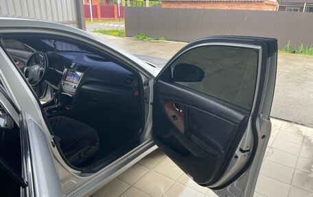 Toyota Camry, 2010 год, 1 350 000 рублей, 10 фотография