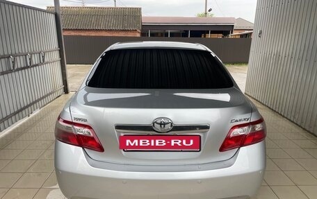 Toyota Camry, 2010 год, 1 350 000 рублей, 5 фотография