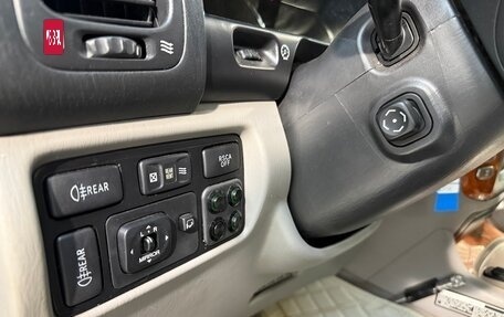 Lexus LX II, 2004 год, 2 099 800 рублей, 11 фотография