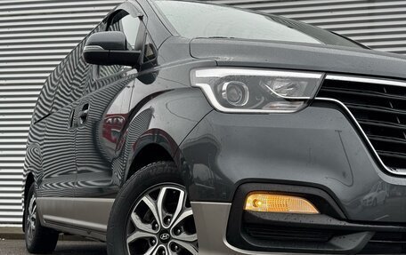 Hyundai H-1 II рестайлинг, 2021 год, 3 800 000 рублей, 3 фотография