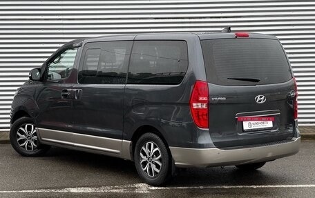 Hyundai H-1 II рестайлинг, 2021 год, 3 800 000 рублей, 4 фотография