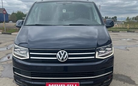 Volkswagen Caravelle T6 рестайлинг, 2016 год, 4 075 000 рублей, 1 фотография