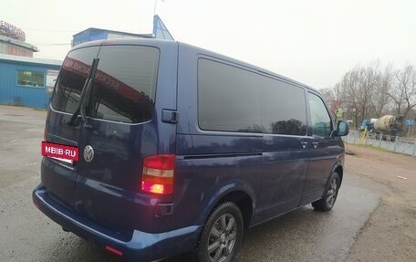 Volkswagen Caravelle T5, 2004 год, 1 195 000 рублей, 6 фотография