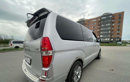 Hyundai Grand Starex Grand Starex I рестайлинг 2, 2008 год, 1 695 000 рублей, 7 фотография