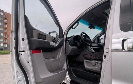 Hyundai Grand Starex Grand Starex I рестайлинг 2, 2008 год, 1 695 000 рублей, 25 фотография