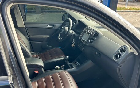 Volkswagen Tiguan I, 2011 год, 999 999 рублей, 7 фотография