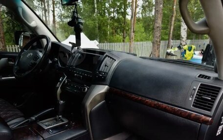 Toyota Land Cruiser 200, 2008 год, 3 250 000 рублей, 24 фотография