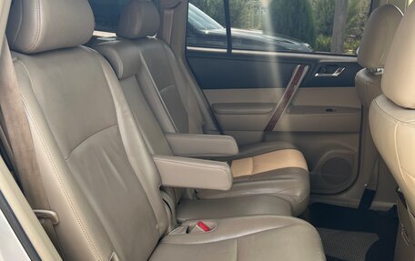Toyota Highlander III, 2011 год, 2 250 000 рублей, 10 фотография