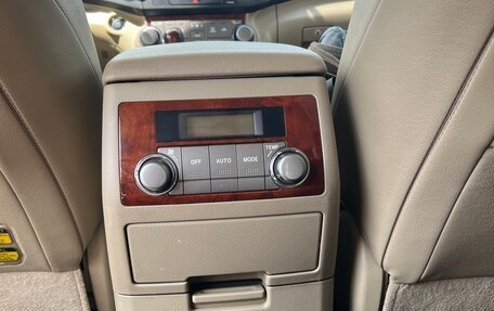 Toyota Highlander III, 2011 год, 2 250 000 рублей, 13 фотография